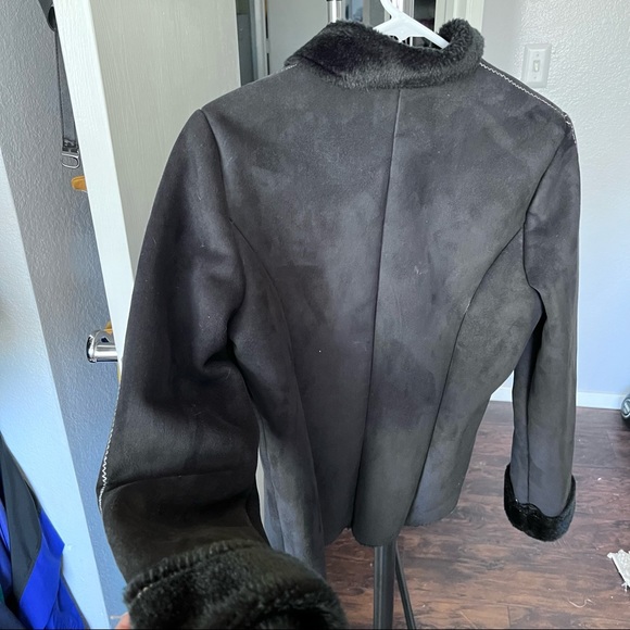 Jacket - Picture 2 of 4